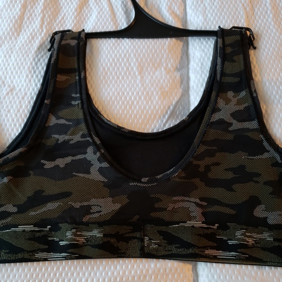 BRAND NEW CALVIN KLEIN UNLINED BRALETTE SIZE S - Picture 6 of 6